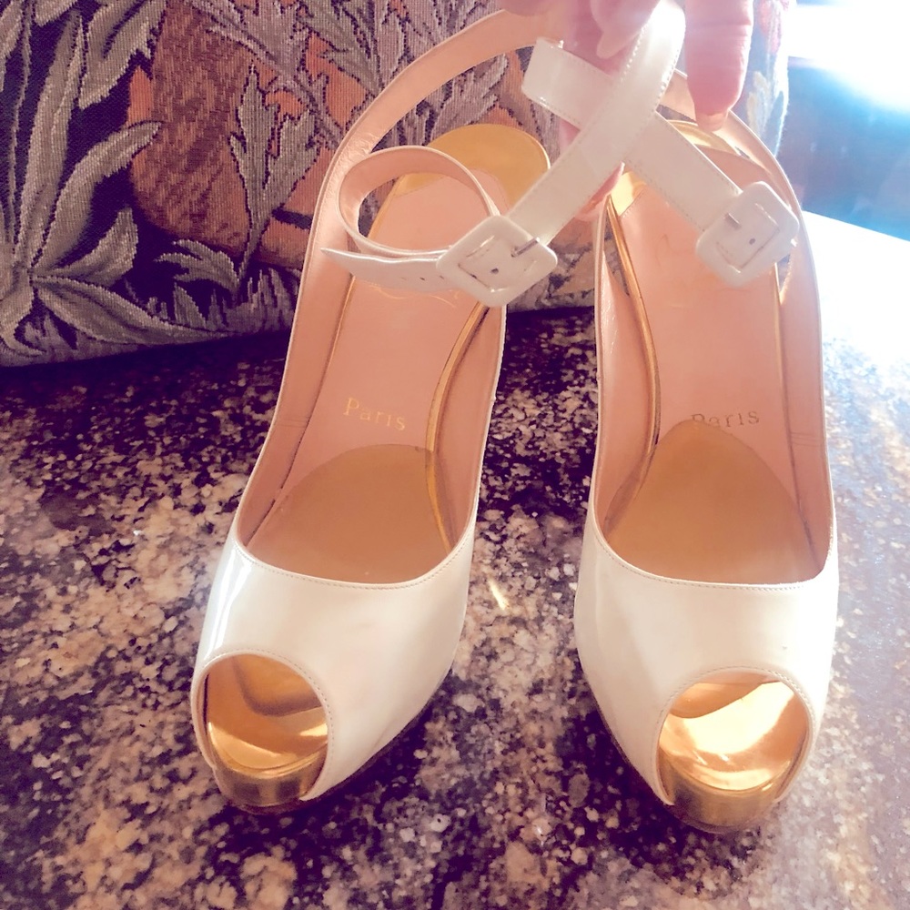 COPY - Christian Louboutin 38 1/2 Womens white patent W/gold heel -almost new
